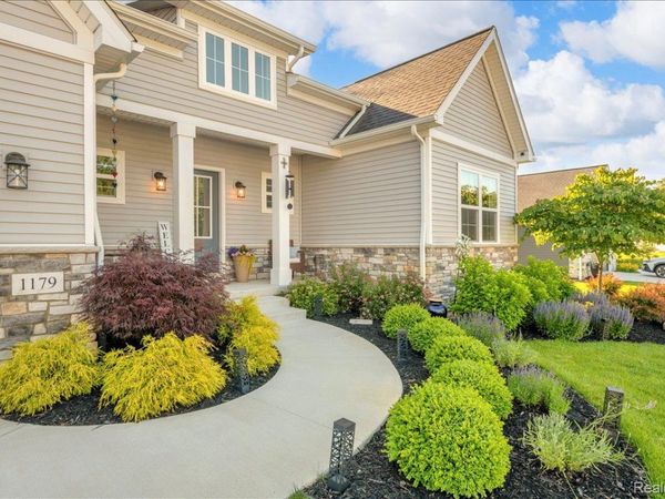 1179 Timberleaf Drive, Brighton Township, Mi 48114