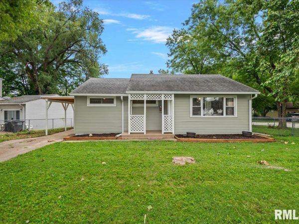 3332 Saxony Road, Springfield, IL 62703