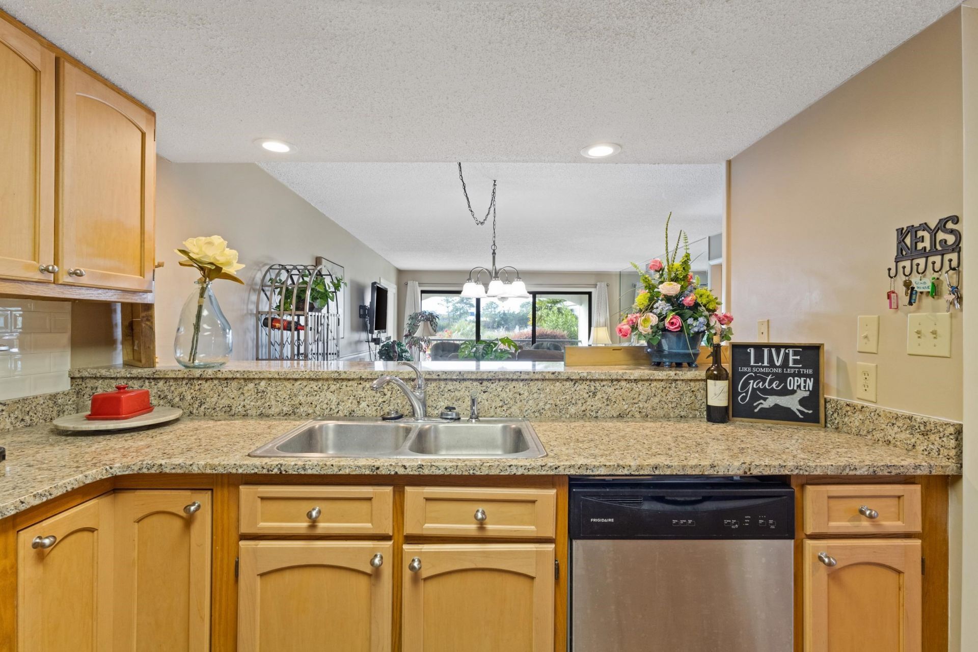 4440 Nassau Ct. Photo 8