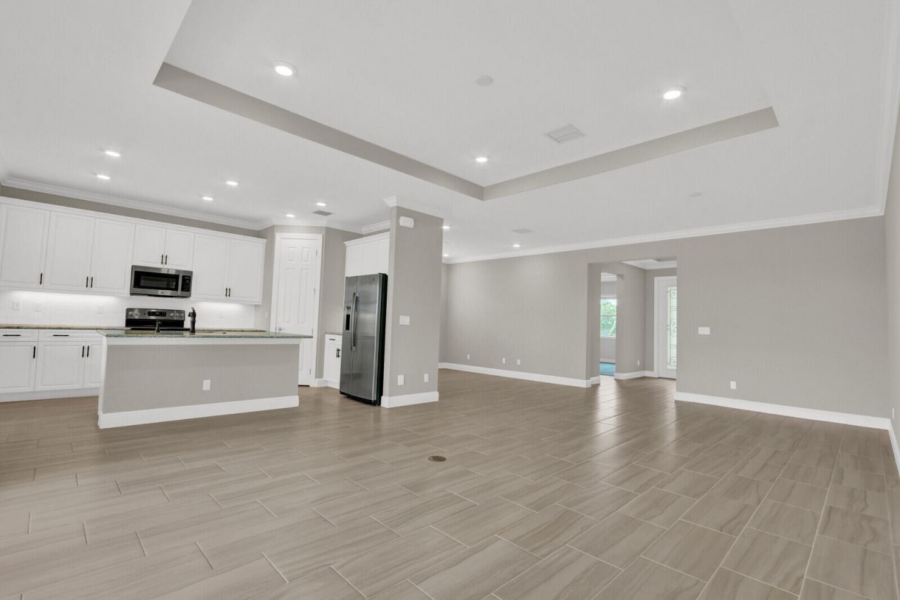 8741 SW Vico Way, Port Saint Lucie, FL 34987 Photo