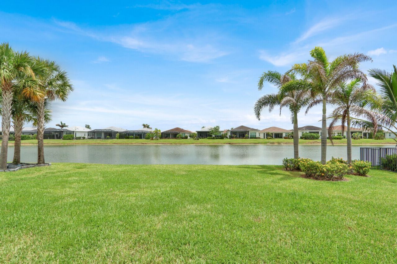 8741 SW Vico Way, Port Saint Lucie, FL 34987 Photo