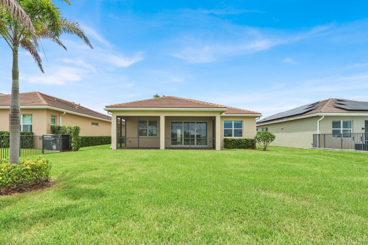 8741 SW Vico Way, Port Saint Lucie, FL 34987 Photo