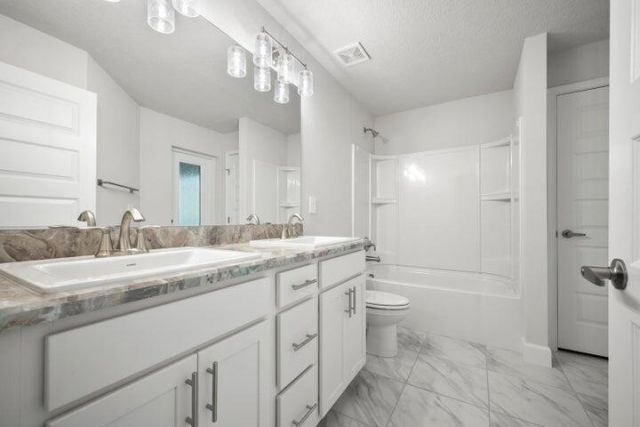 292 SW Ridgecrest Drive, Port Saint Lucie, FL 34953 Photo