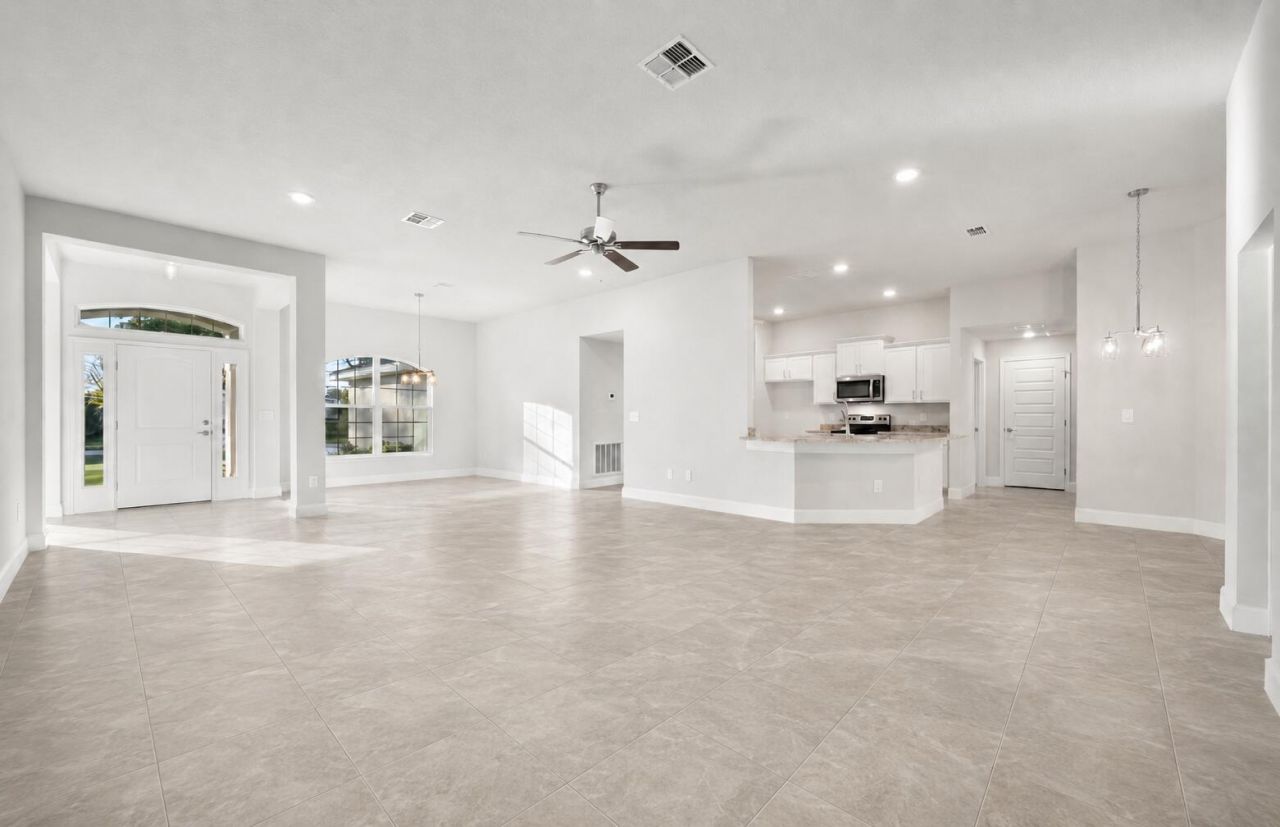 292 SW Ridgecrest Drive, Port Saint Lucie, FL 34953 Photo