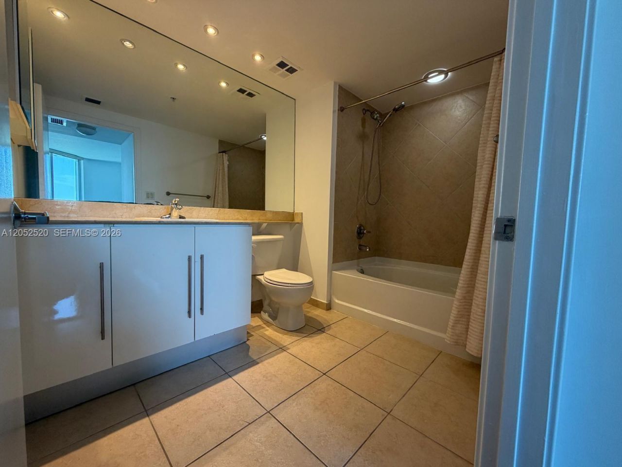335 S Biscayne Blvd, Unit 3507, Miami, FL 33131 Photo