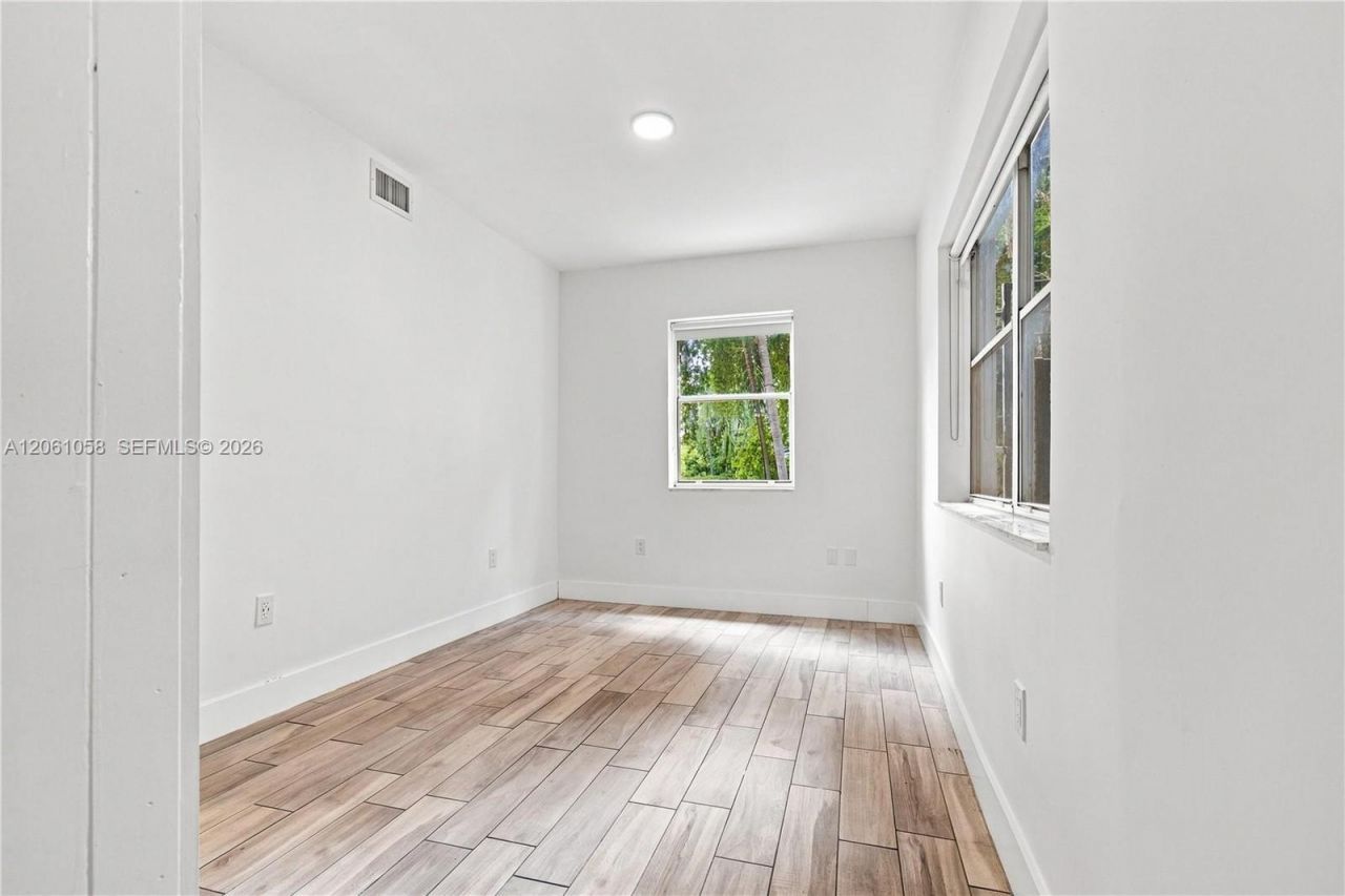1000 7th St, Unit 4, Miami Beach, FL 33139 Photo