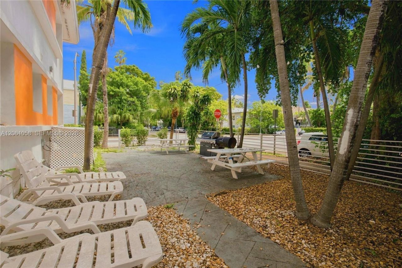 1000 7th St, Unit 4, Miami Beach, FL 33139 Photo