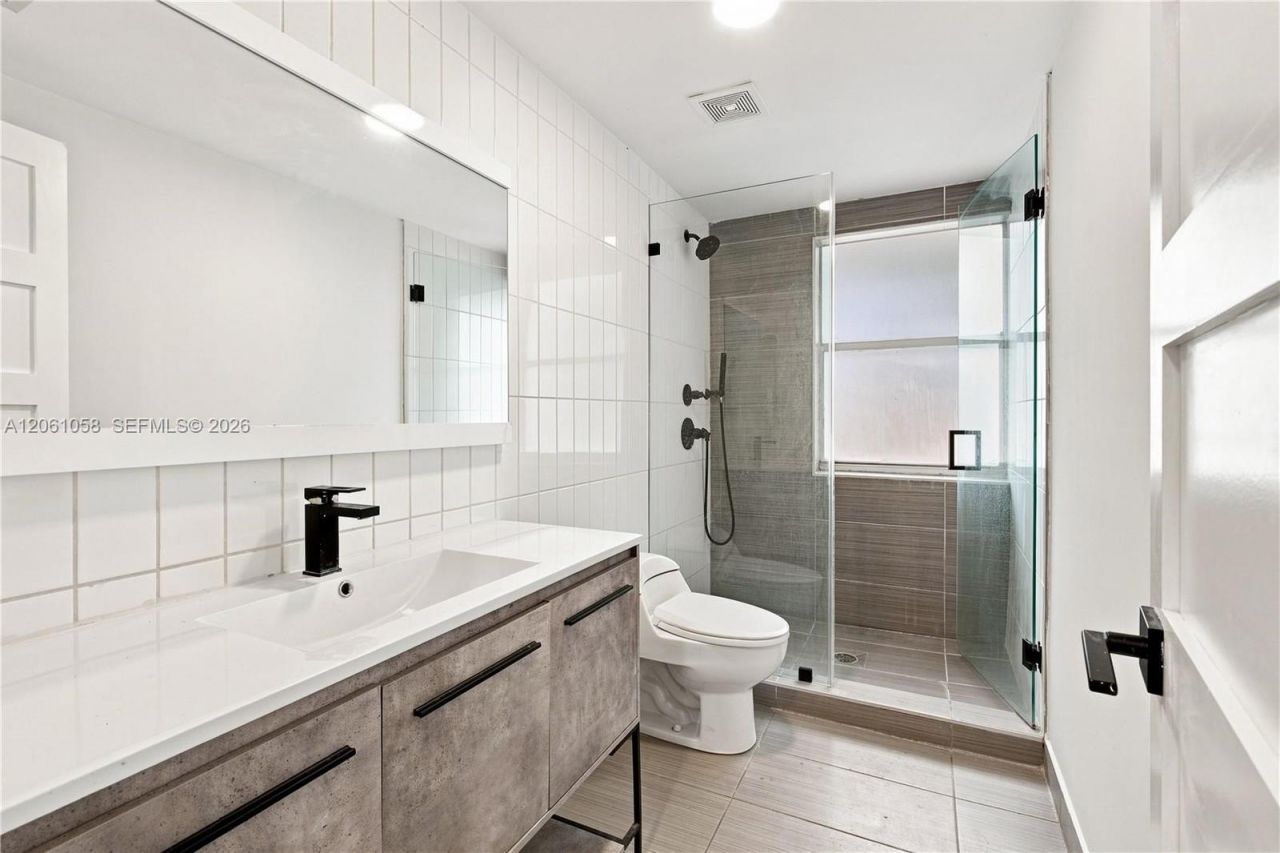 1000 7th St, Unit 4, Miami Beach, FL 33139 Photo