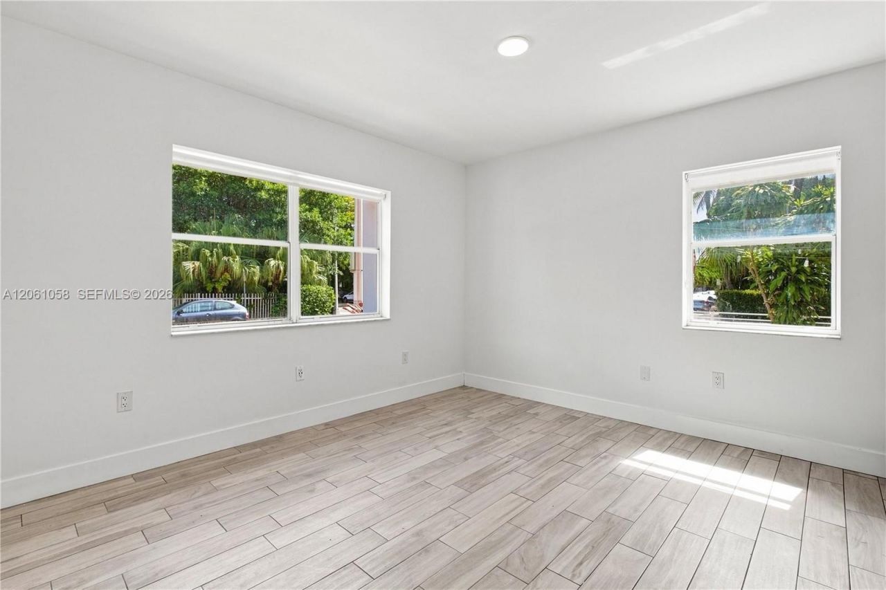 1000 7th St, Unit 4, Miami Beach, FL 33139 Photo