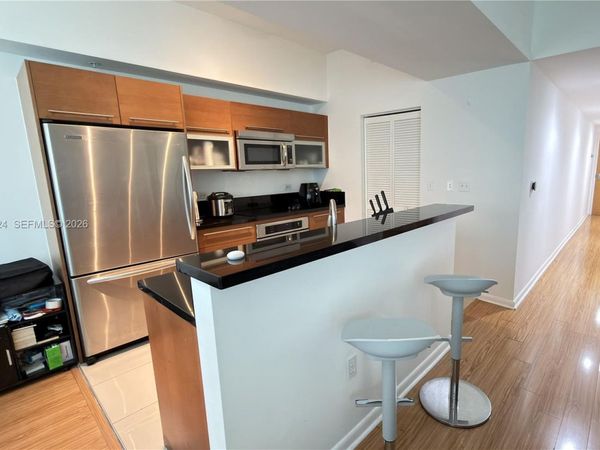 244 Biscayne Blvd, Unit 808, Miami, FL 33132