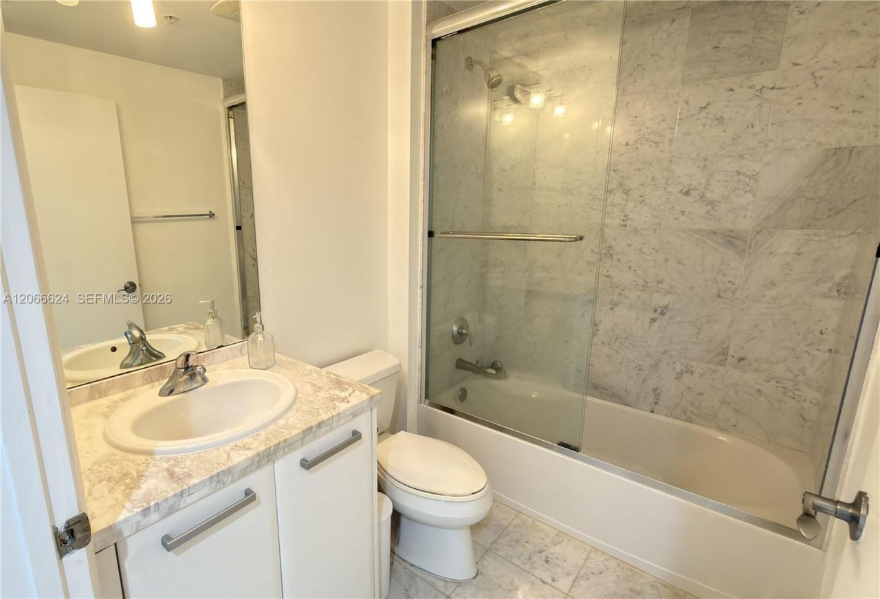 244 Biscayne Blvd, Unit 808, Miami, FL 33132 Photo