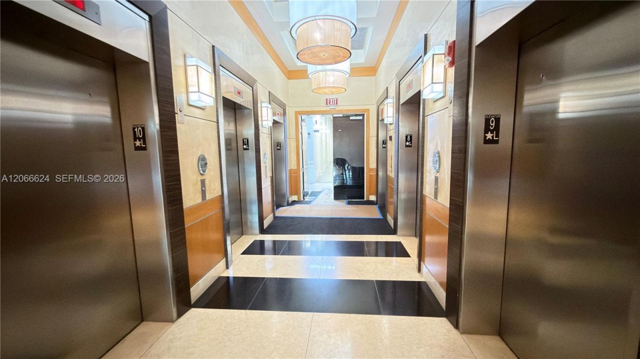 244 Biscayne Blvd, Unit 808, Miami, FL 33132 Photo