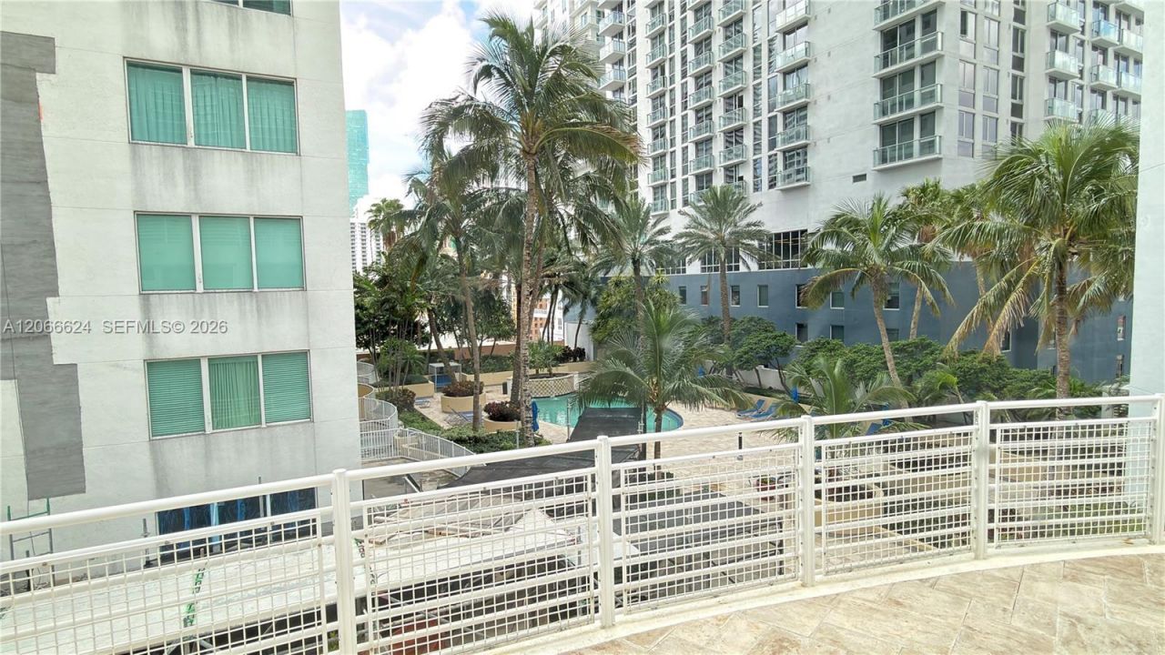 244 Biscayne Blvd, Unit 808, Miami, FL 33132 Photo