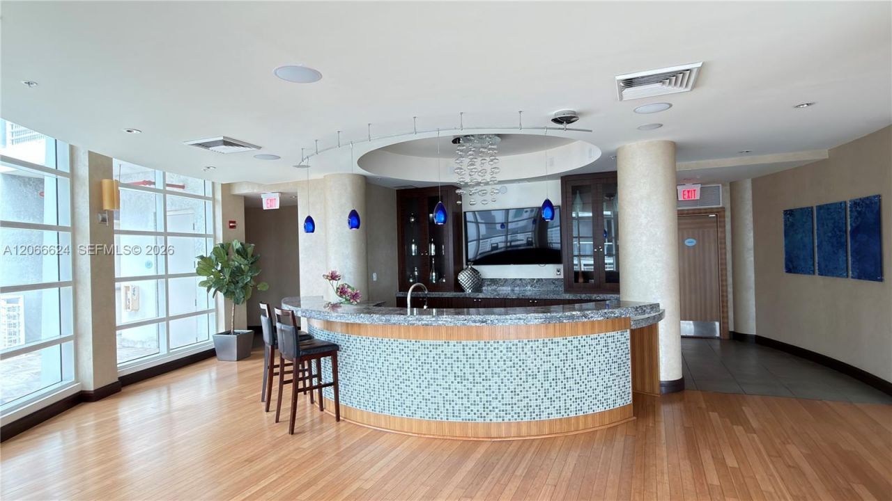 244 Biscayne Blvd, Unit 808, Miami, FL 33132 Photo