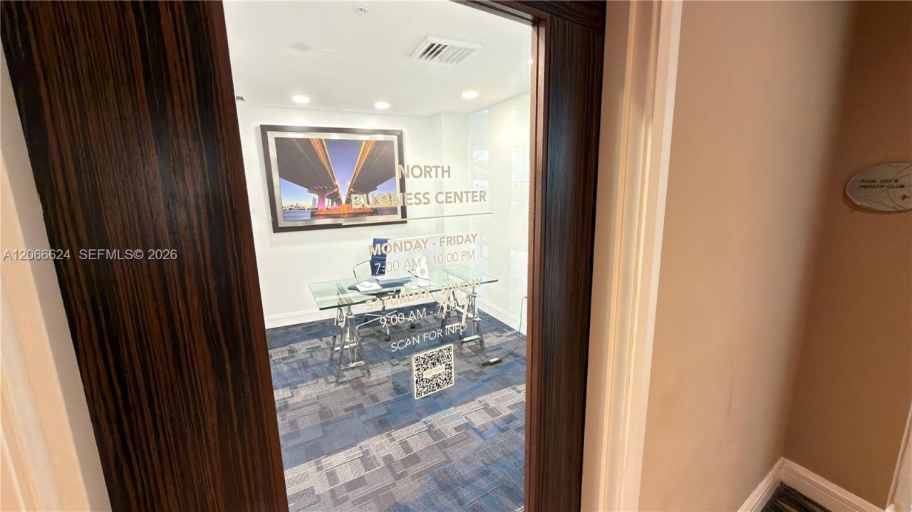 244 Biscayne Blvd, Unit 808, Miami, FL 33132 Photo