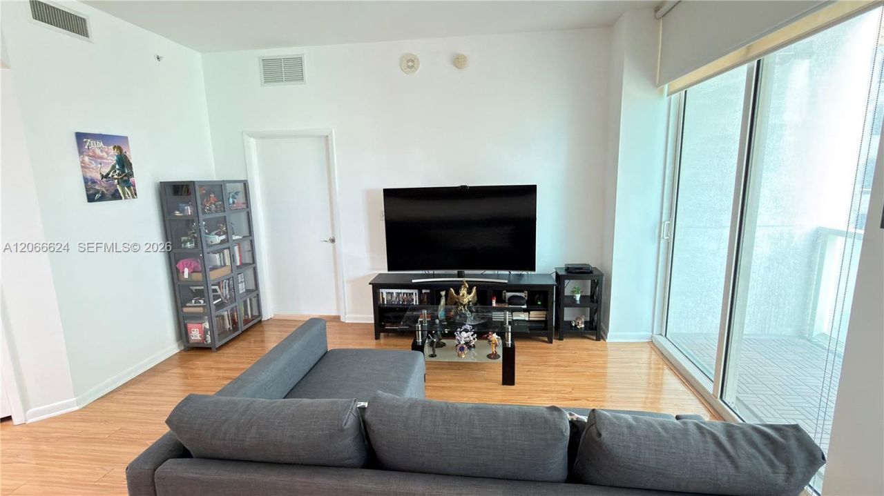 244 Biscayne Blvd, Unit 808, Miami, FL 33132 Photo
