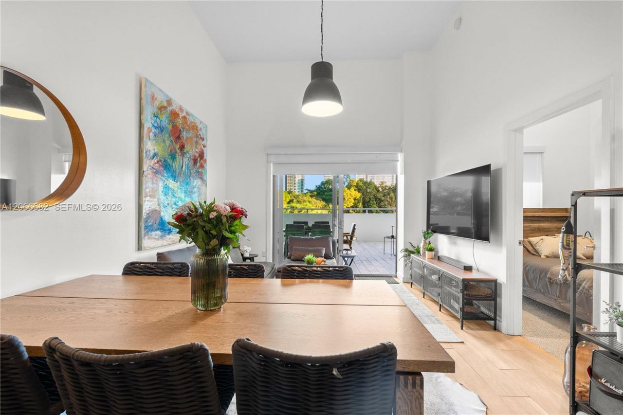 1600 SW 1st Ave , Unit 307, Miami, FL 33129 Photo