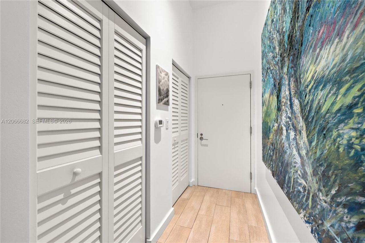 1600 SW 1st Ave , Unit 307, Miami, FL 33129 Photo