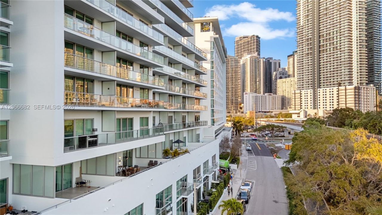 1600 SW 1st Ave , Unit 307, Miami, FL 33129 Photo