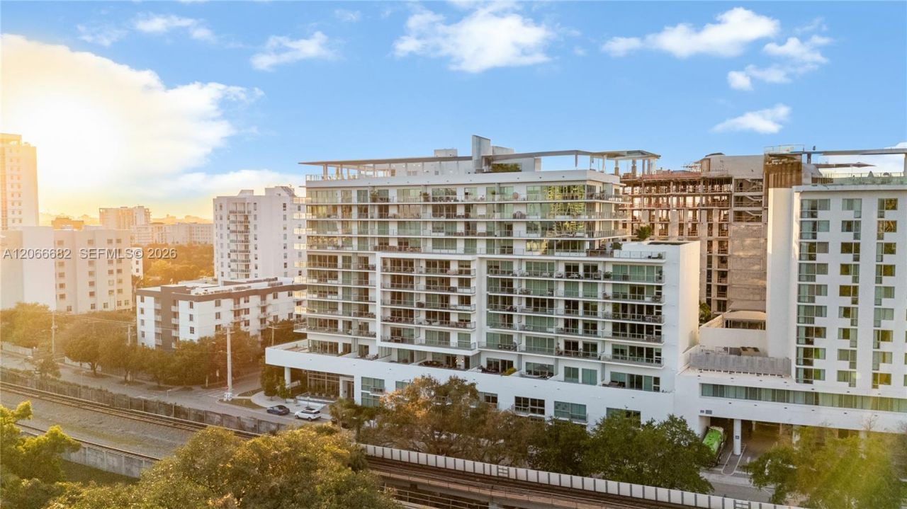1600 SW 1st Ave , Unit 307, Miami, FL 33129 Photo