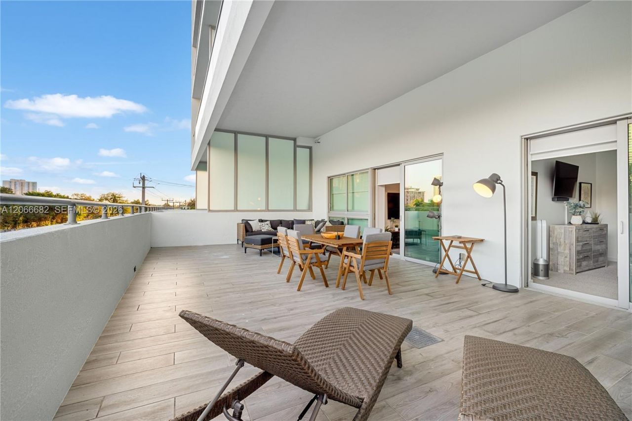 1600 SW 1st Ave , Unit 307, Miami, FL 33129 Photo