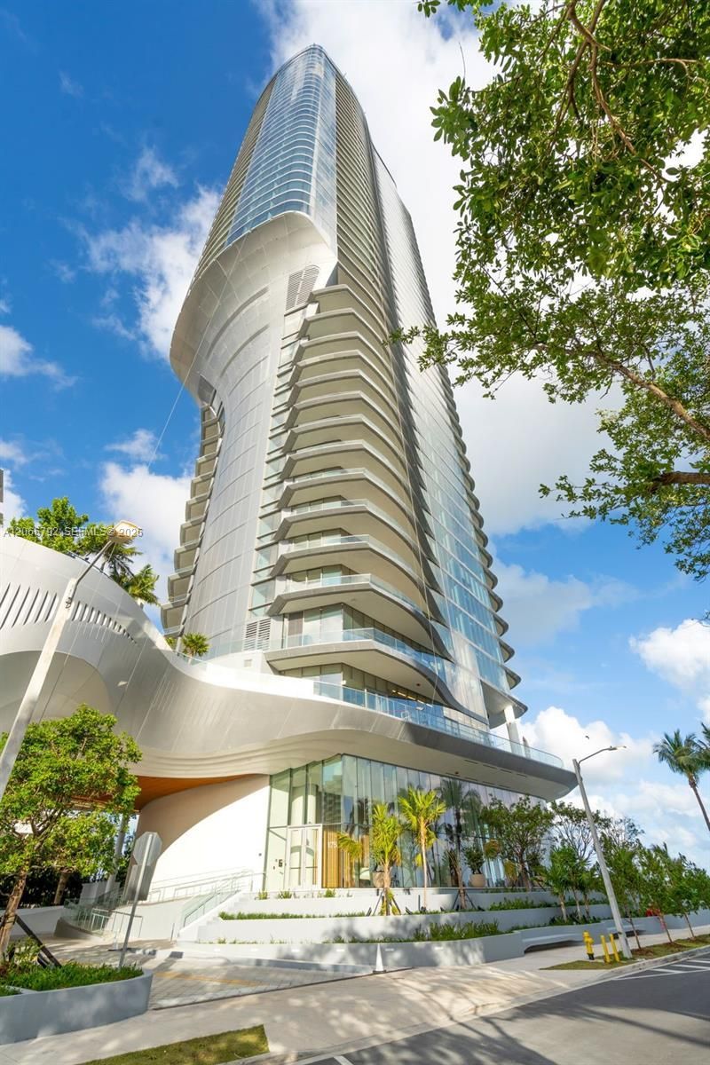 175 SE 25 Rd , Unit 3003, Miami, FL 33129 Photo
