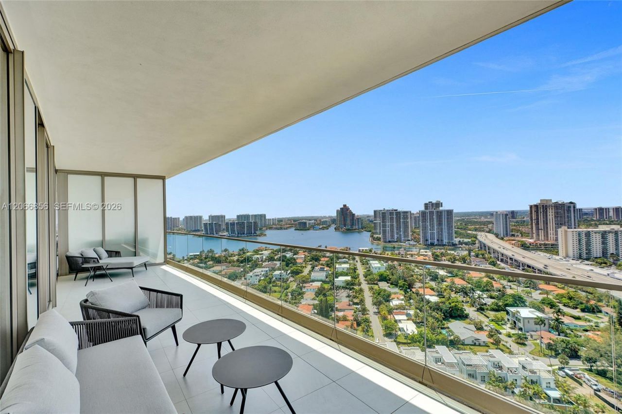 18975 Collins Ave , Unit 2303, Sunny Isles Beach, FL 33160 Photo