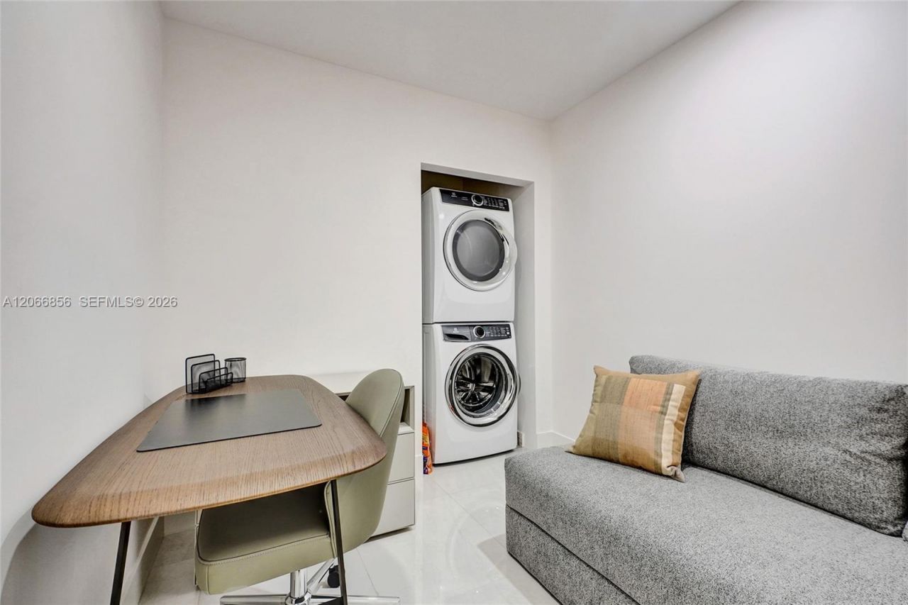 18975 Collins Ave , Unit 2303, Sunny Isles Beach, FL 33160 Photo