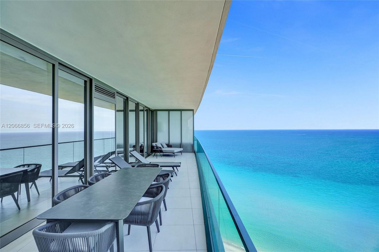 18975 Collins Ave , Unit 2303, Sunny Isles Beach, FL 33160 Photo