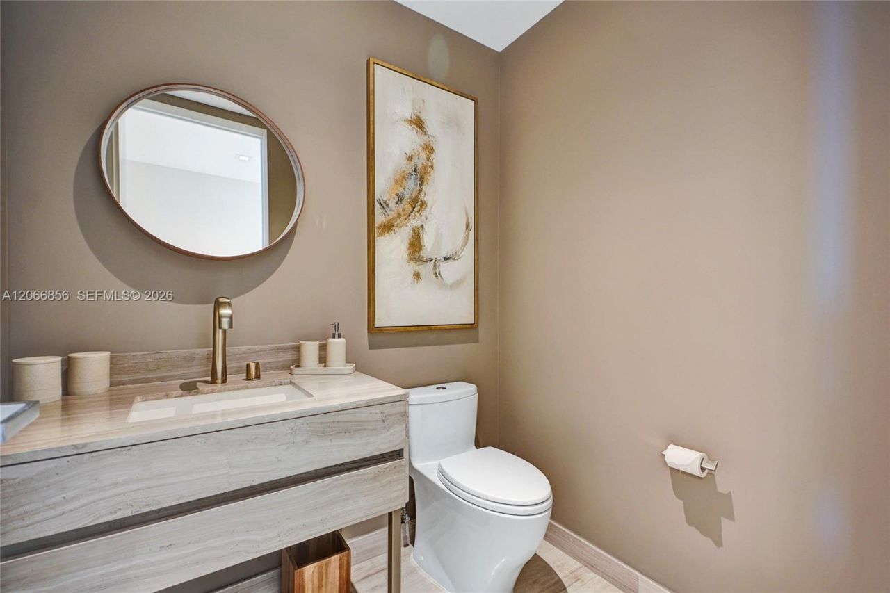 18975 Collins Ave , Unit 2303, Sunny Isles Beach, FL 33160 Photo