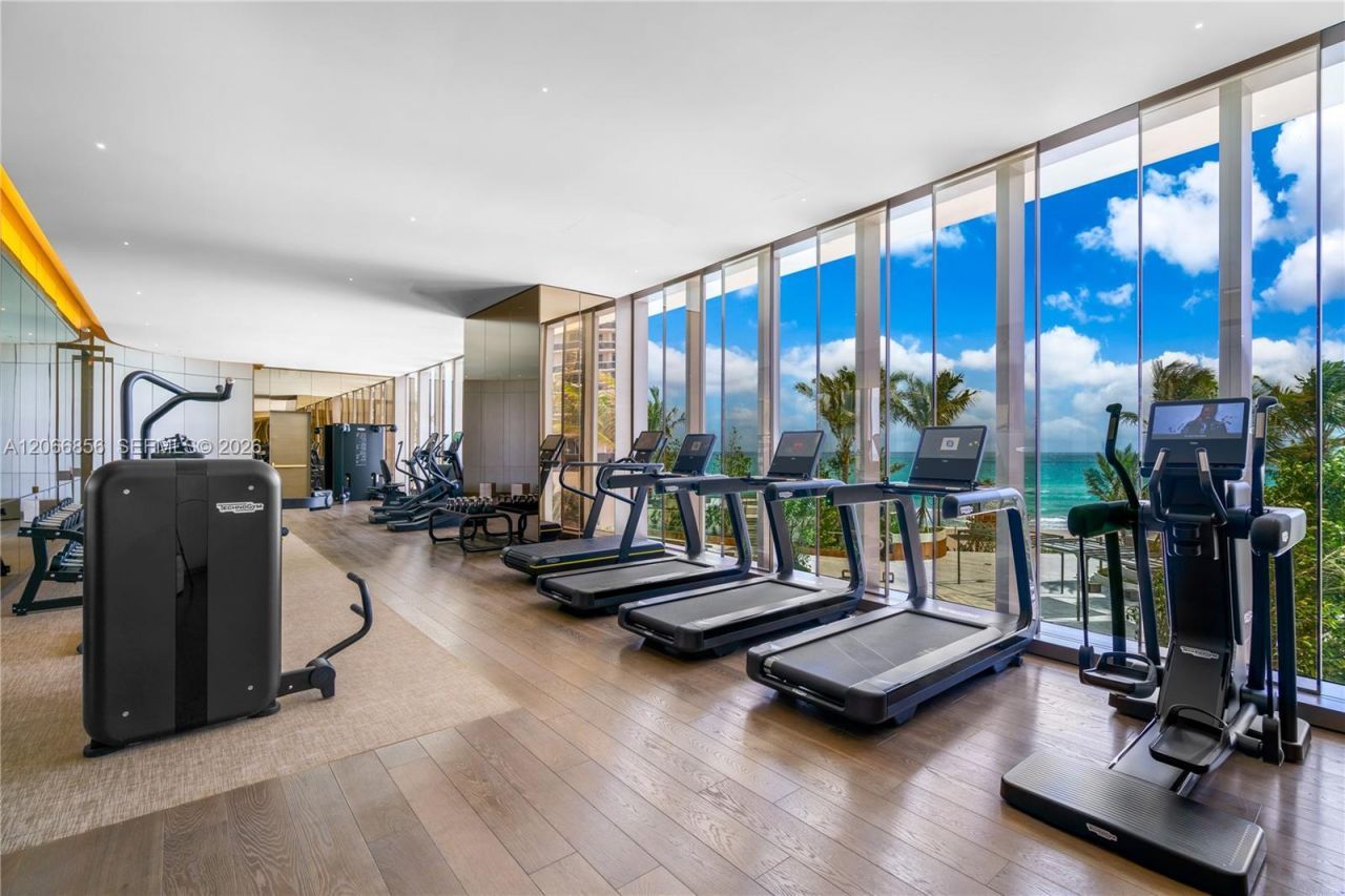 18975 Collins Ave , Unit 2303, Sunny Isles Beach, FL 33160 Photo