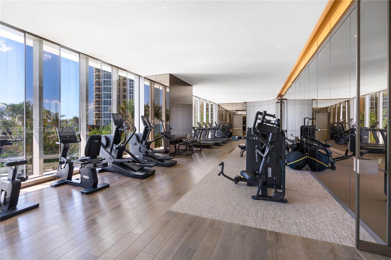 18975 Collins Ave , Unit 2303, Sunny Isles Beach, FL 33160 Photo
