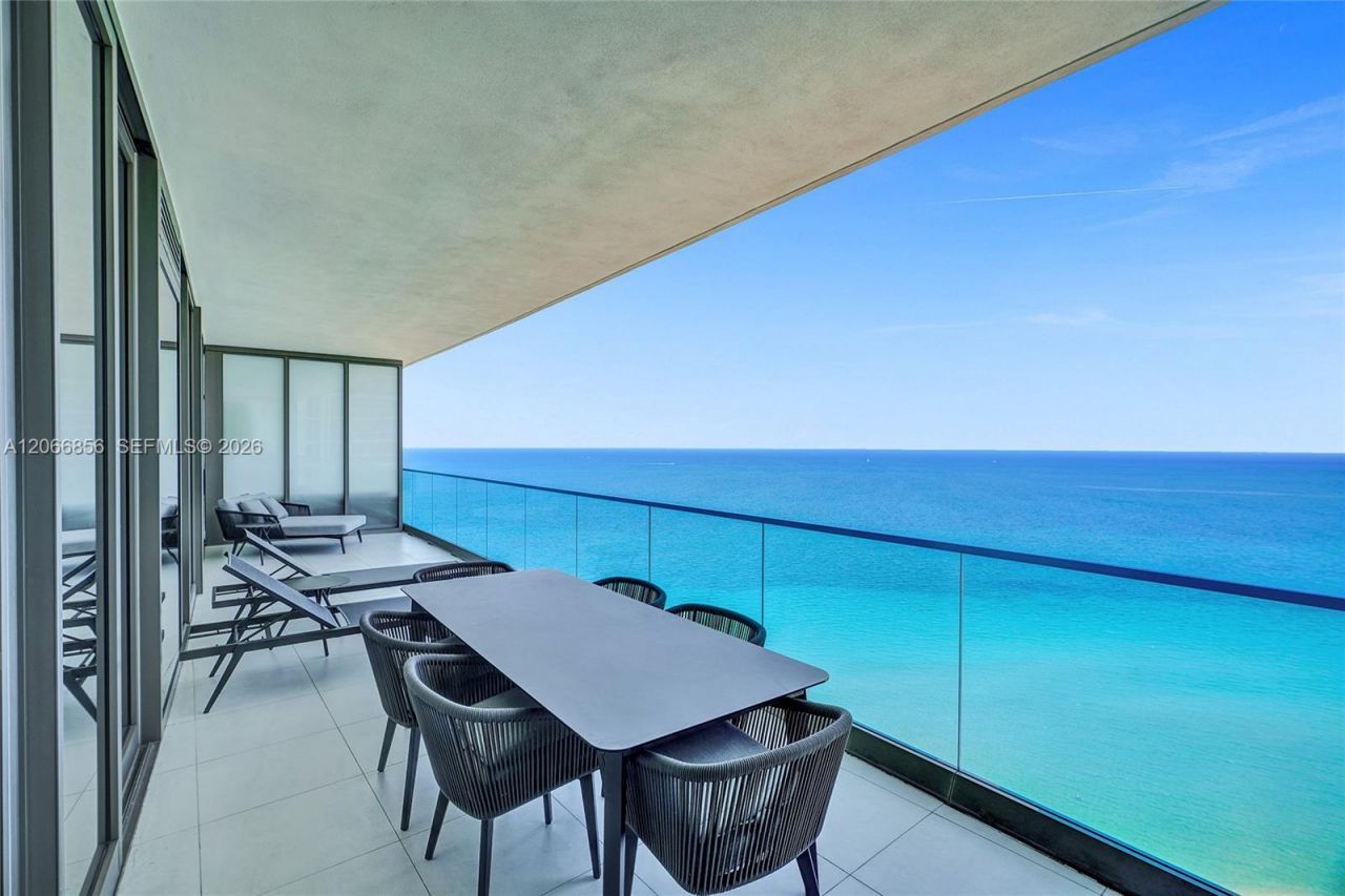 18975 Collins Ave , Unit 2303, Sunny Isles Beach, FL 33160 Photo