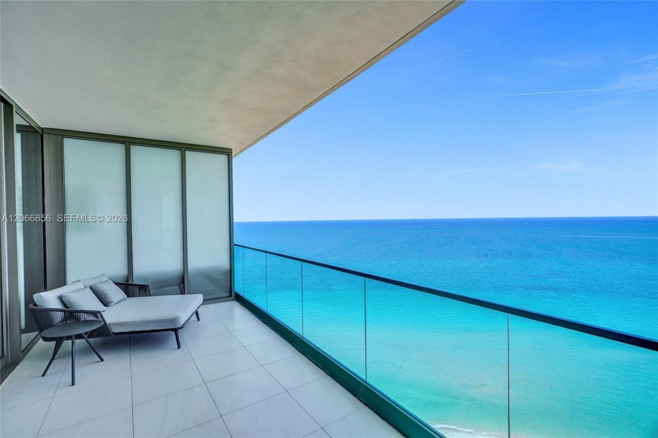 18975 Collins Ave , Unit 2303, Sunny Isles Beach, FL 33160 Photo