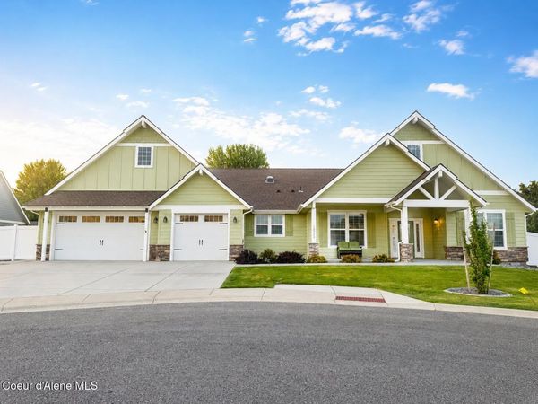 10723 N Murcia LN, Hayden, ID 83835