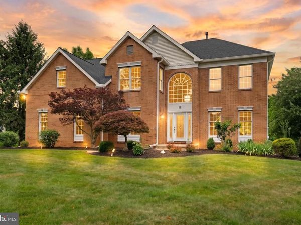 18 MONTFORT DRIVE, BELLE MEAD, NJ 08502