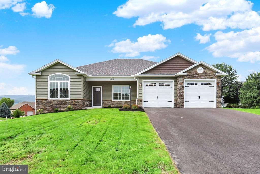 6358 SAUCON VALLEY DRIVE, FAYETTEVILLE, PA 17222