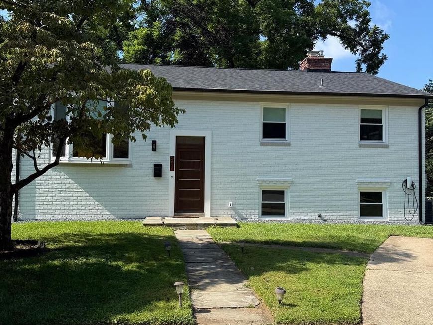 5628 Alta Vista Road, Bethesda, MD 20817 Main Photo
