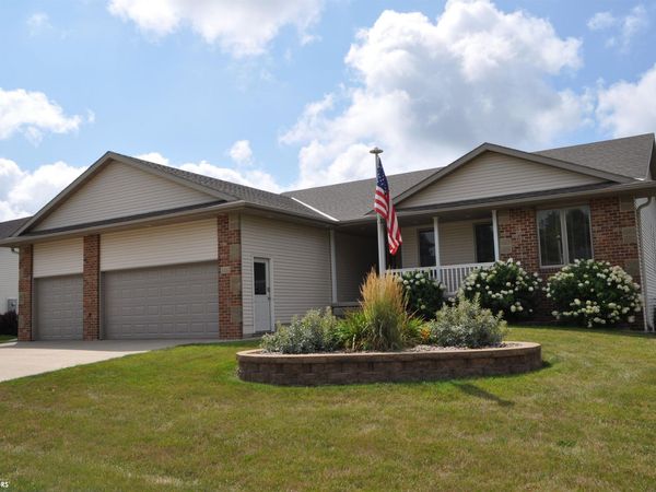 1112 Woodland Drive, Carroll, IA 51401