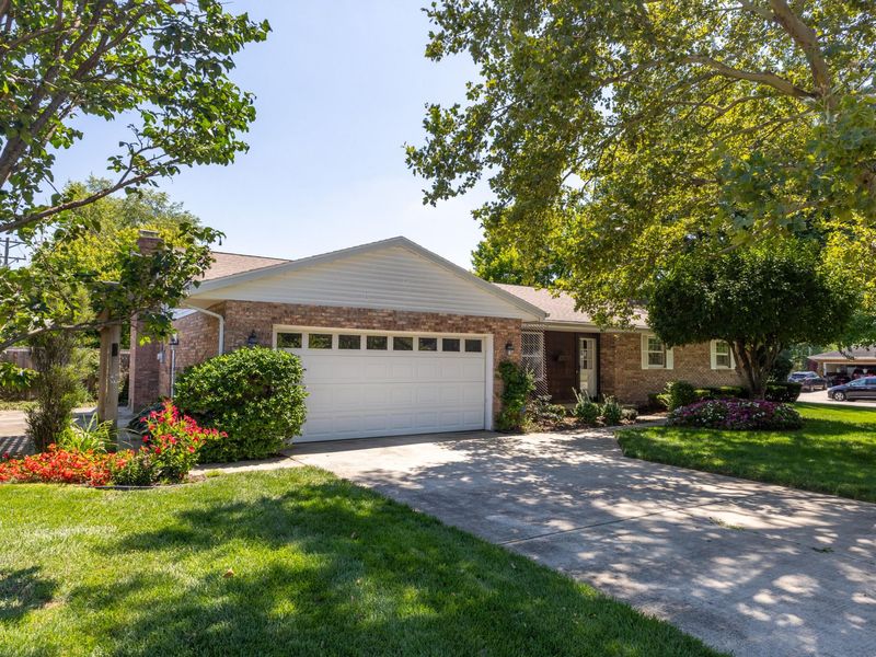 801 N Dorset Road, Troy, OH 45373 Photo 1