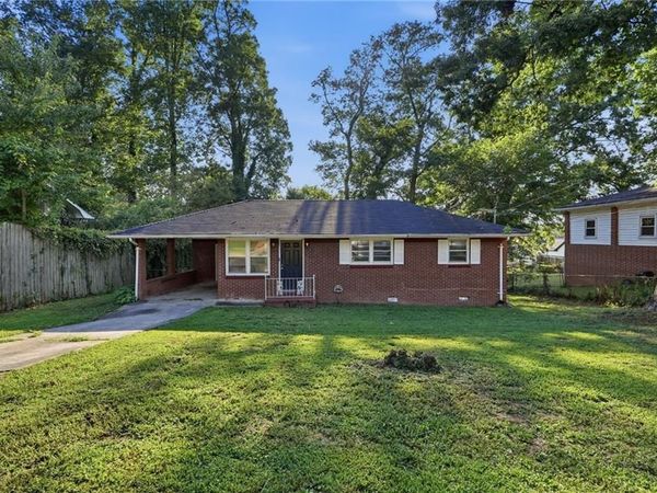 5911 Meadowview Road , Rex, GA 30273