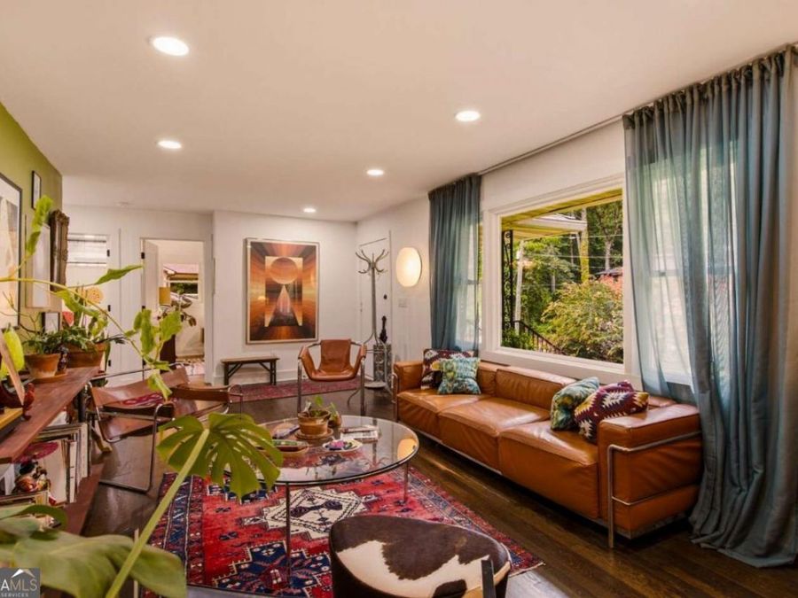 Property Image 8