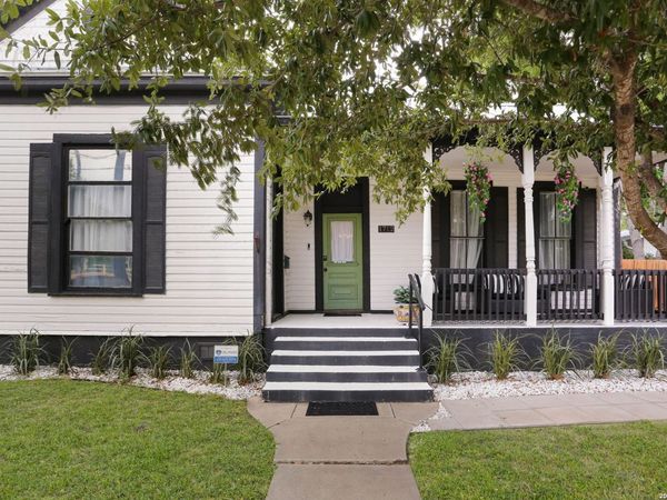 1712 N Pine St, San Antonio, TX 78208