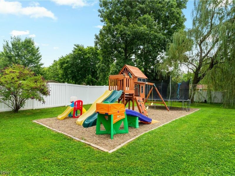 1516 Gulling Avenue, Louisville, OH 44641 Photo 33
