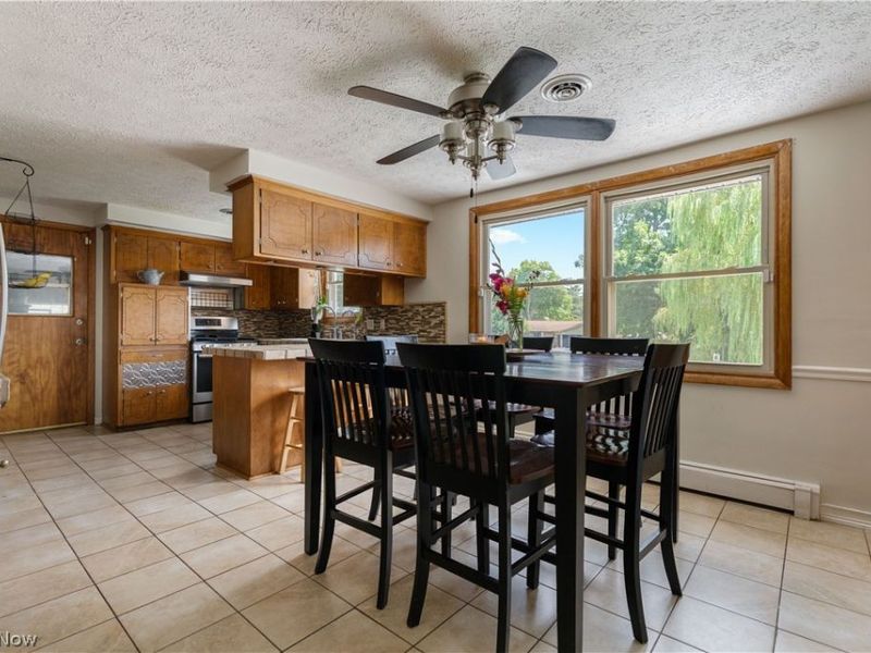 1516 Gulling Avenue, Louisville, OH 44641 Photo 6