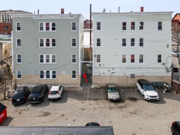 50 1/2 Common St, Unit 8, Lawrence, MA 01840