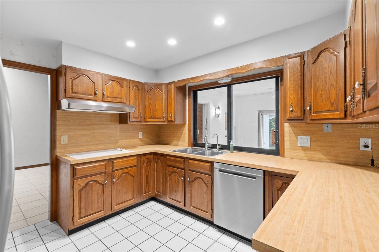 521 Fernwood Drive, Altamonte Springs, FL 32701 Photo