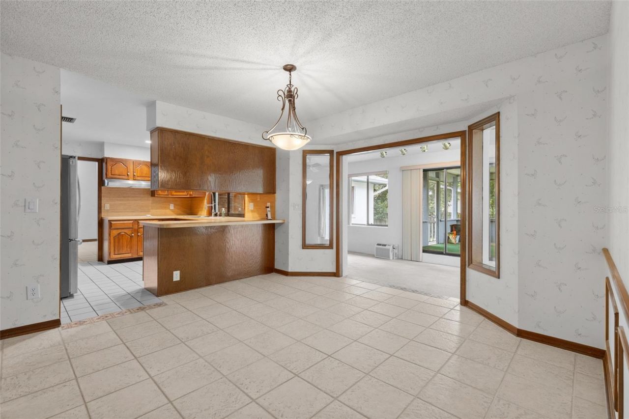 521 Fernwood Drive, Altamonte Springs, FL 32701 Photo