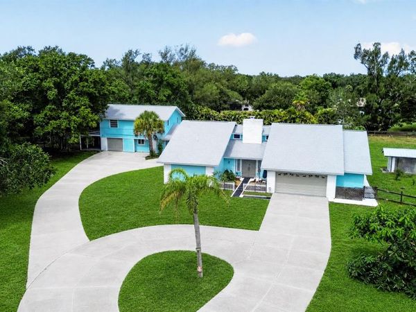 1305 GREENFIELD CIRCLE, VENICE, FL 34292