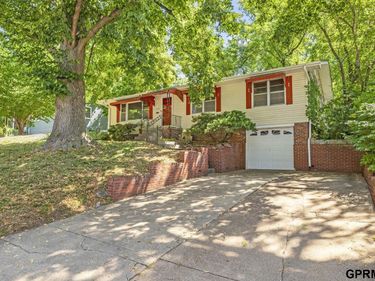 1601 N 60th Street, Omaha, NE 68104
